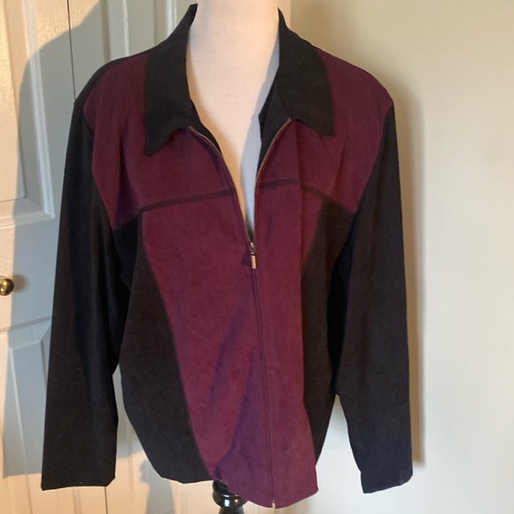 Briggs New York Jackets & Blazers - Briggs New York Black & Purple Velour Jacket